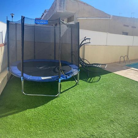 Villa Casa Con Gran Piscina Particular Cerca Playa Torredembarra Esterno foto