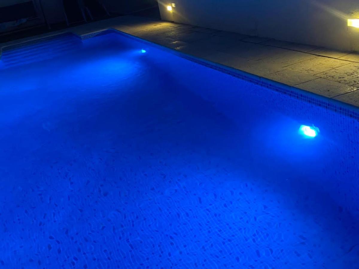 Villa Casa Con Gran Piscina Particular Cerca Playa Torredembarra Esterno foto